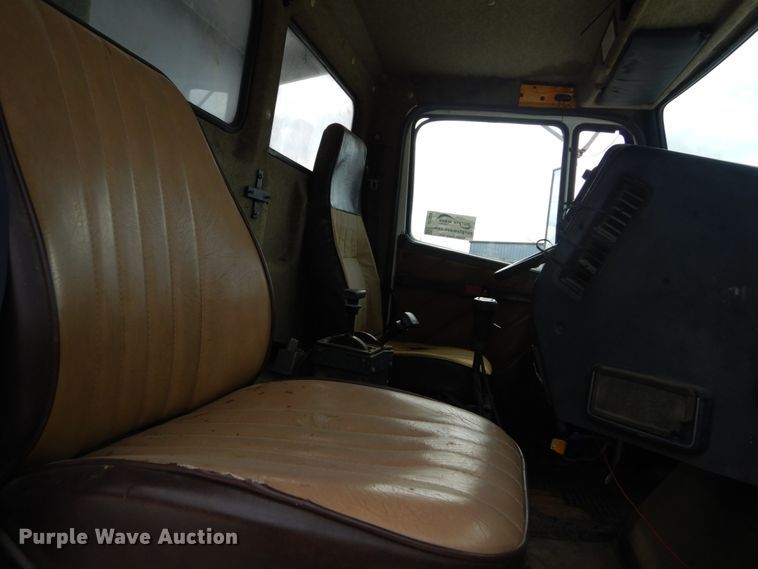 image for item DI1024 1987 Freightliner FLC  dump truck