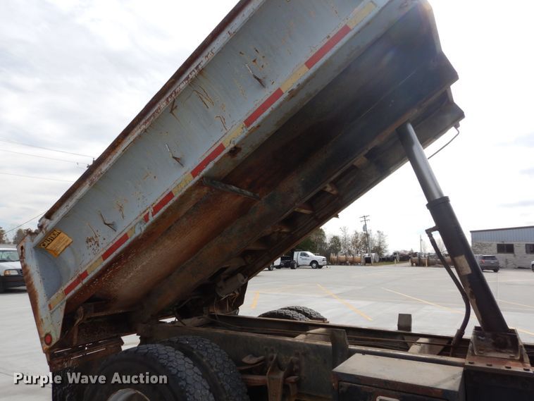 image for item DI1024 1987 Freightliner FLC  dump truck