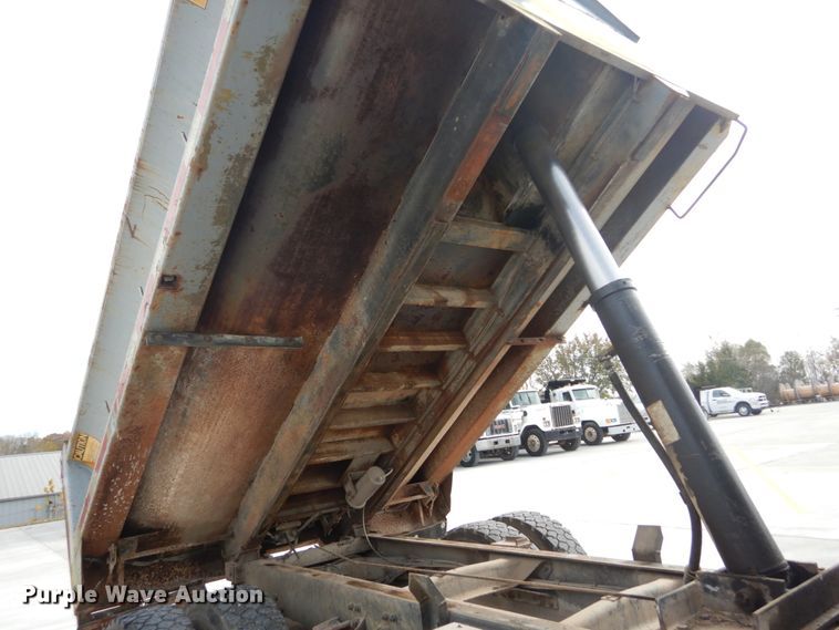 image for item DI1024 1987 Freightliner FLC  dump truck