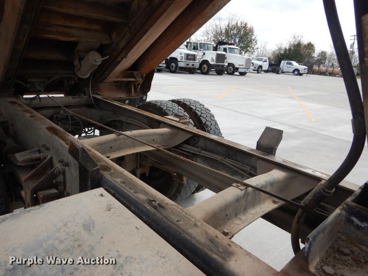 image for item DI1024 1987 Freightliner FLC  dump truck