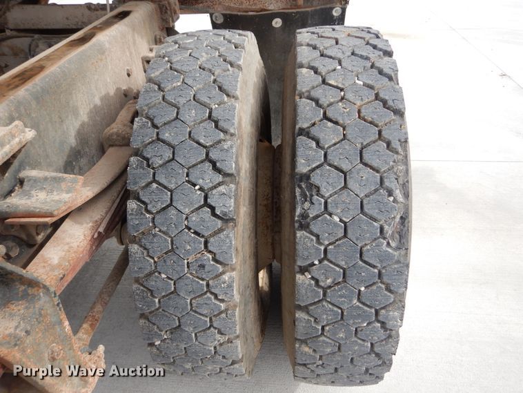 image for item DI1024 1987 Freightliner FLC  dump truck