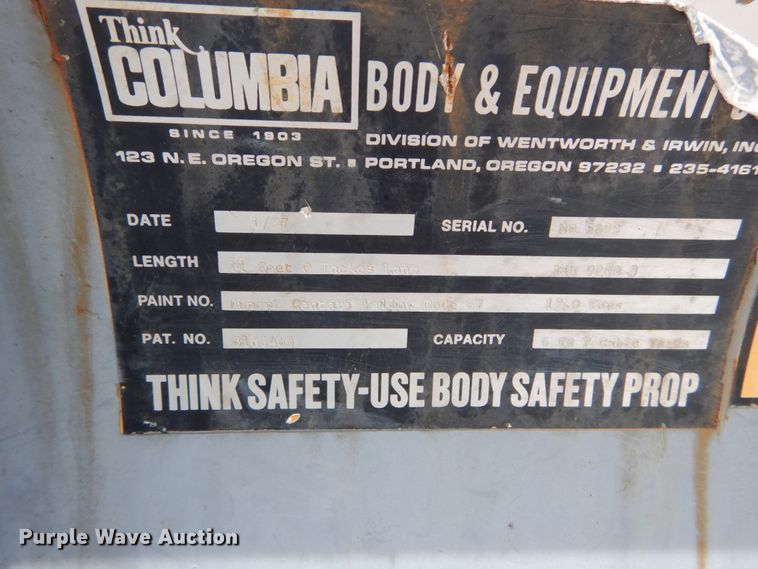 image for item DI1024 1987 Freightliner FLC  dump truck