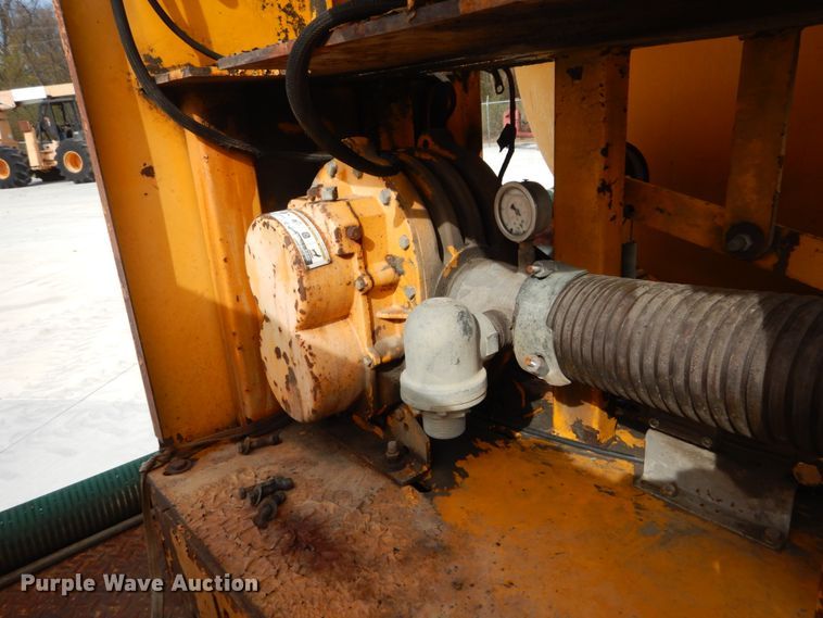 image for item DI1027 Vactron PMD-00 vacuum excavator