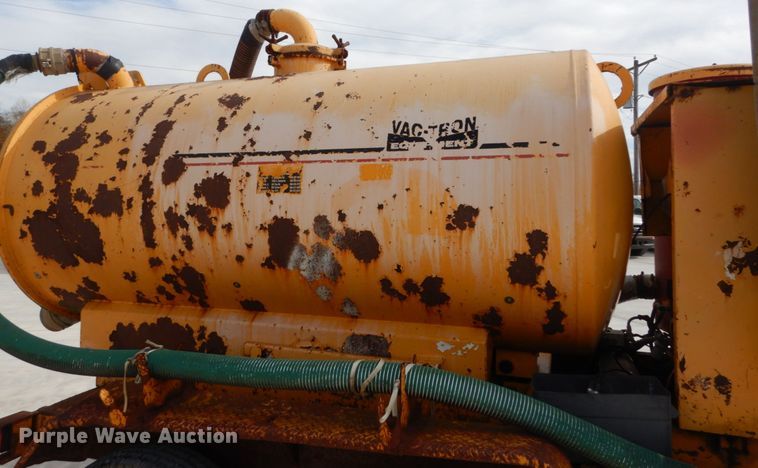 image for item DI1027 Vactron PMD-00 vacuum excavator