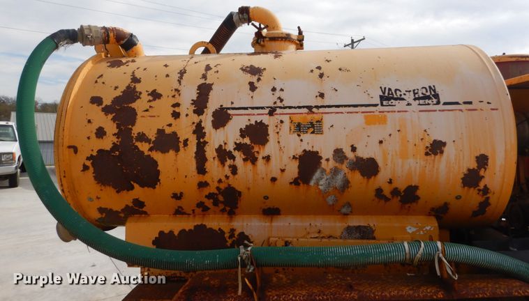 image for item DI1027 Vactron PMD-00 vacuum excavator