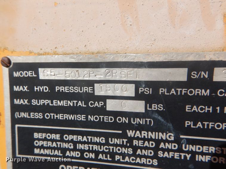 image for item DI1032 John Deere 440 skidder with boom