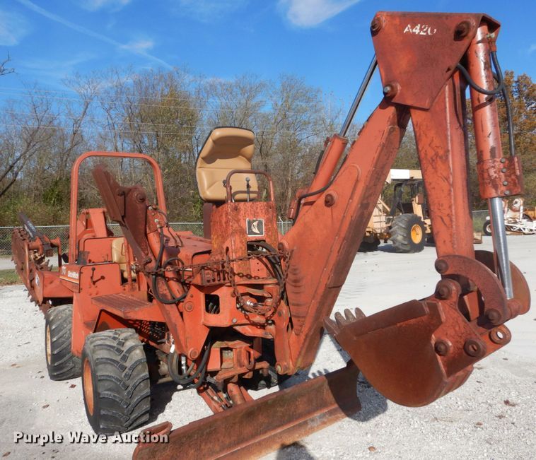 image for item DI1033 1988 Ditch Witch 5010  trencher
