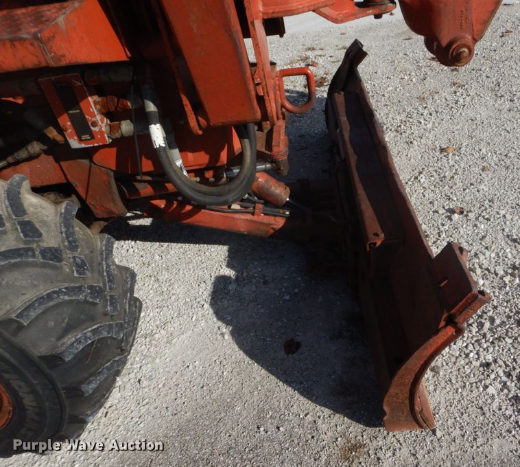 image for item DI1033 1988 Ditch Witch 5010  trencher