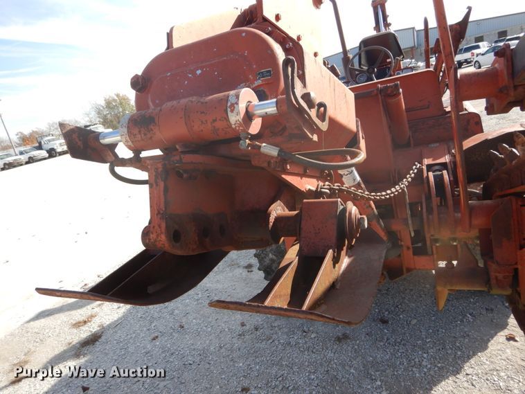 image for item DI1033 1988 Ditch Witch 5010  trencher