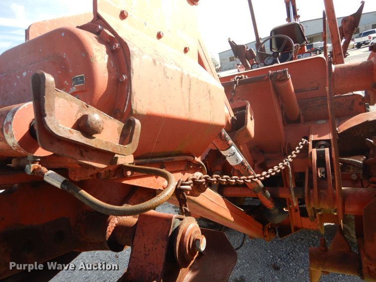 image for item DI1033 1988 Ditch Witch 5010  trencher