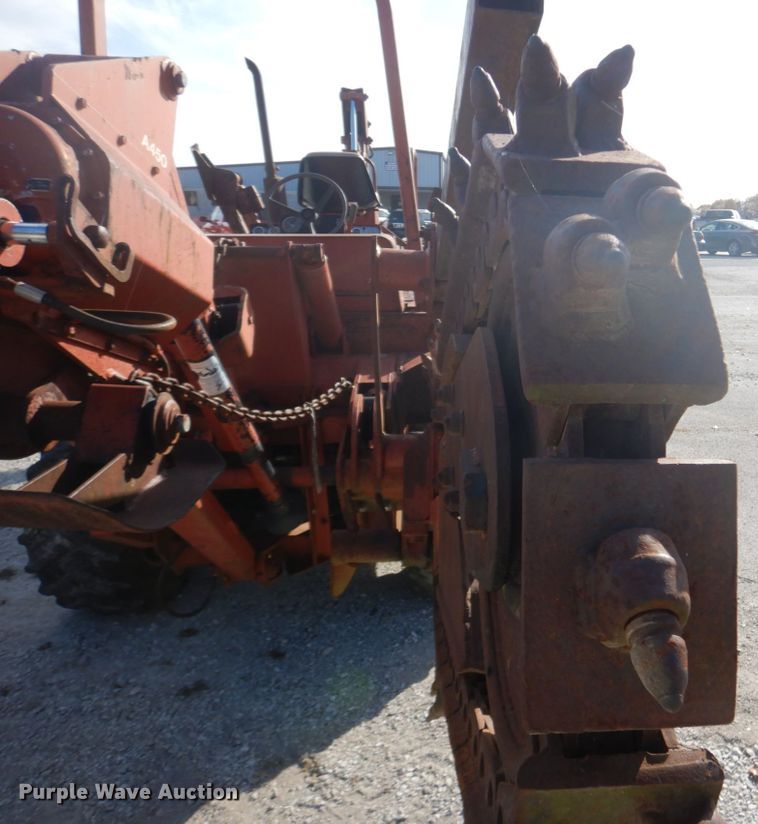 image for item DI1033 1988 Ditch Witch 5010  trencher