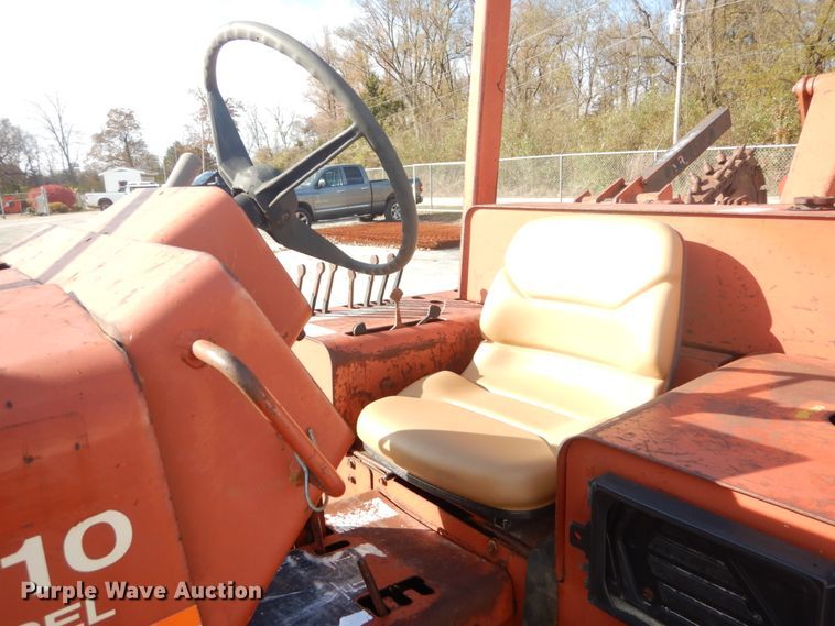 image for item DI1033 1988 Ditch Witch 5010  trencher