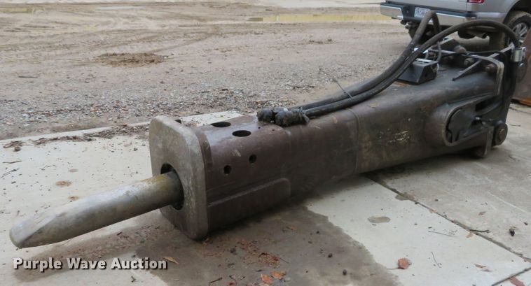 image for item DI3790 Caterpillar H160DS hammer