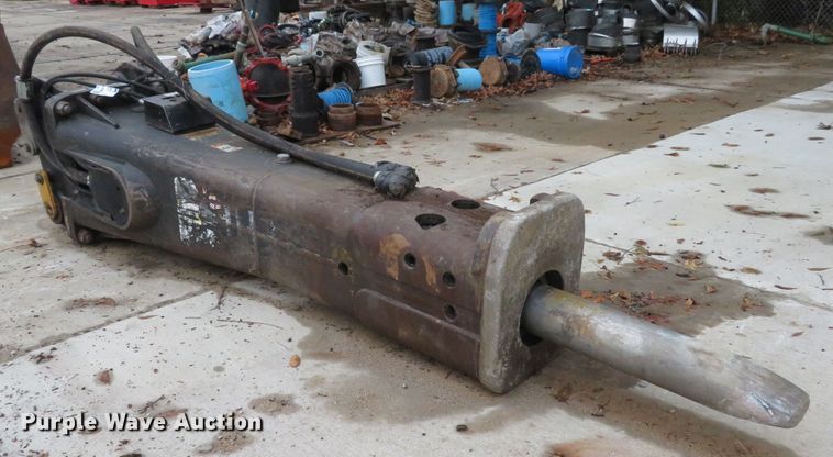 image for item DI3790 Caterpillar H160DS hammer