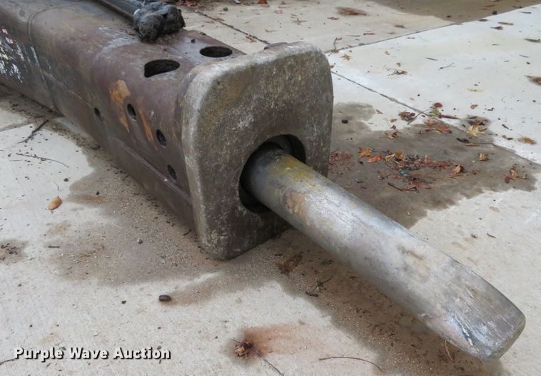 image for item DI3790 Caterpillar H160DS hammer