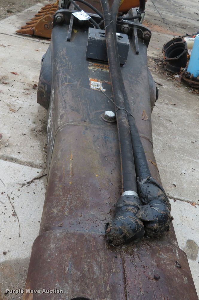 image for item DI3790 Caterpillar H160DS hammer