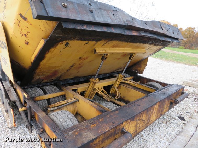 image for item DI3841 Mauldin 550E  paver