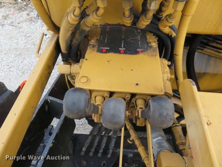 image for item DI3841 Mauldin 550E  paver