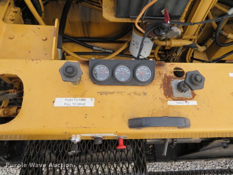 image for item DI3841 Mauldin 550E  paver