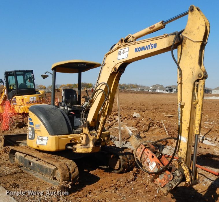 image for item DI8000 2005 Komatsu PC40MR-2  mini excavator