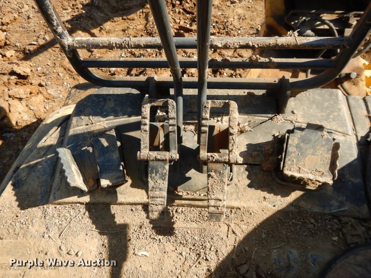 image for item DI8000 2005 Komatsu PC40MR-2  mini excavator