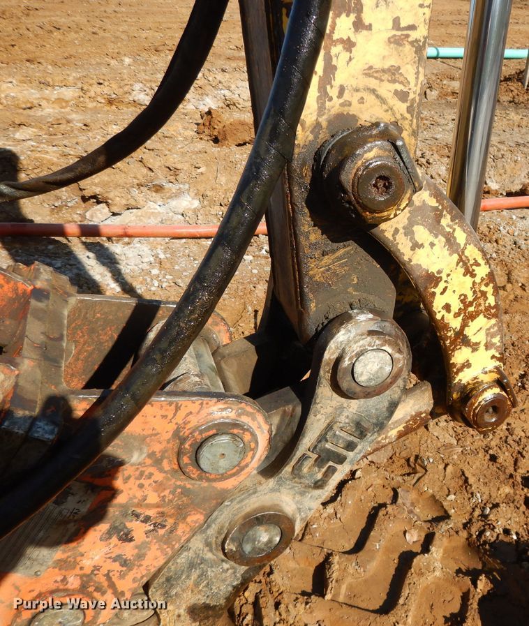 image for item DI8000 2005 Komatsu PC40MR-2  mini excavator