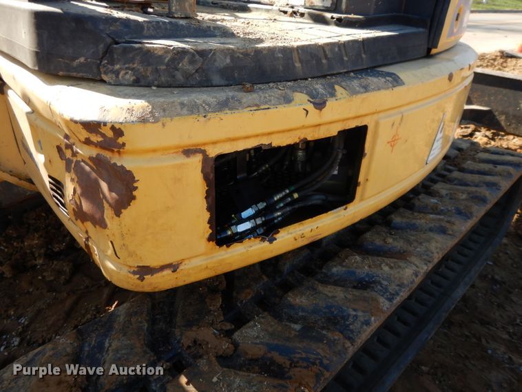 image for item DI8000 2005 Komatsu PC40MR-2  mini excavator