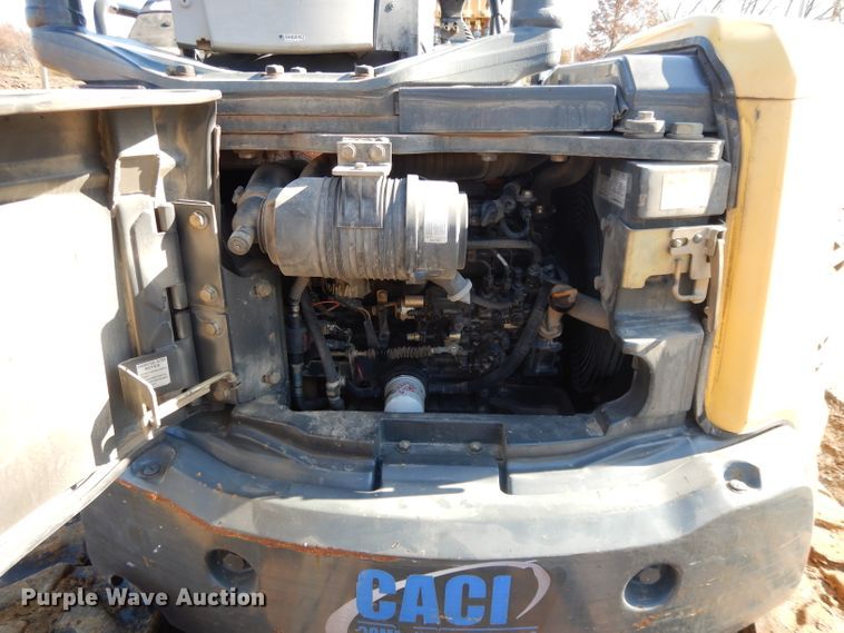 image for item DI8000 2005 Komatsu PC40MR-2  mini excavator