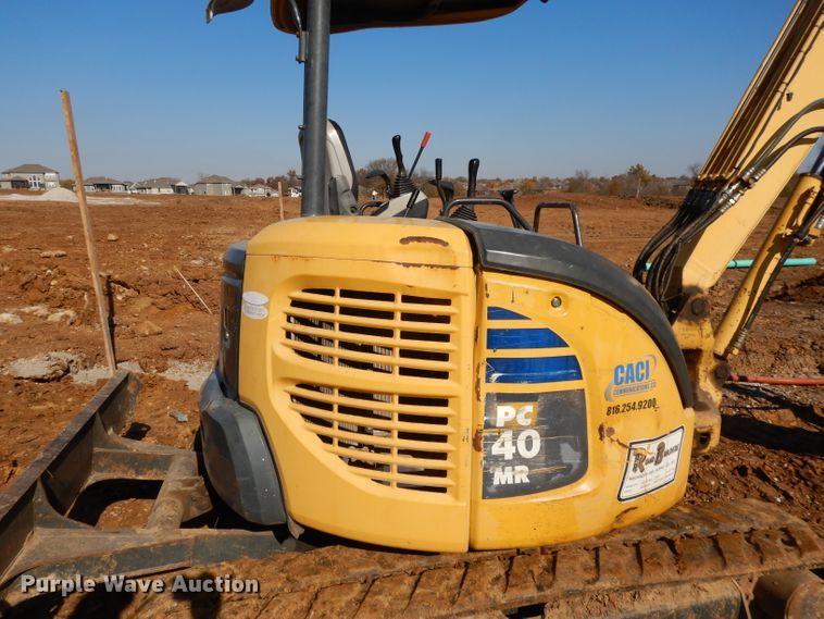 image for item DI8000 2005 Komatsu PC40MR-2  mini excavator