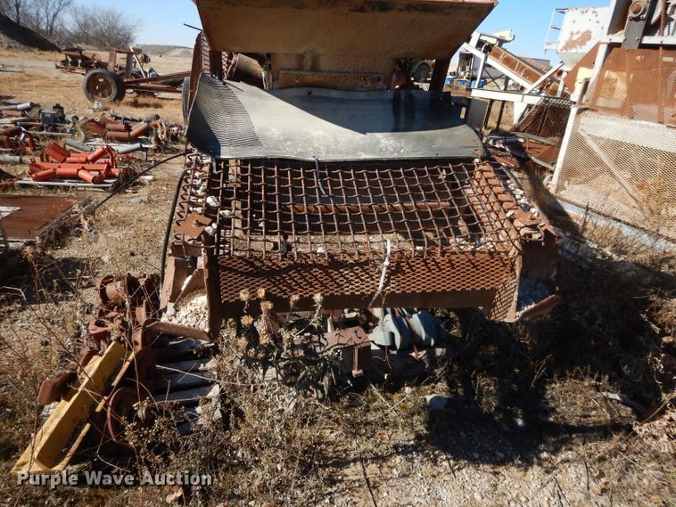 image for item DI8058 Carter material bin