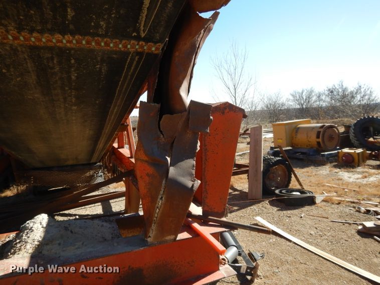 image for item DI8058 Carter material bin