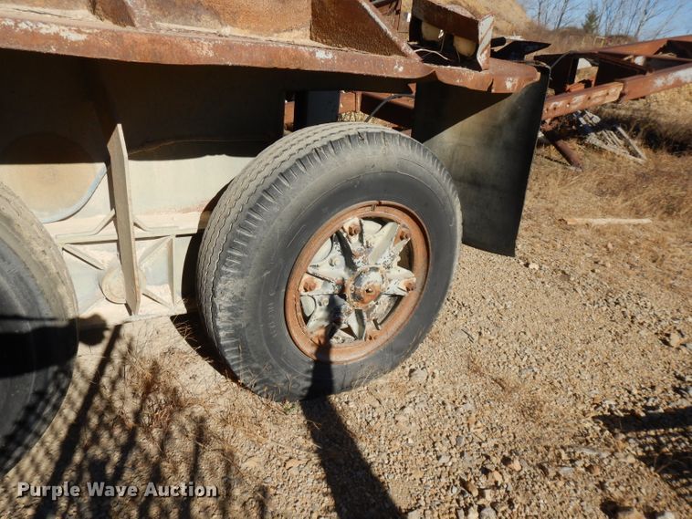 image for item DI8061 Carter material bin