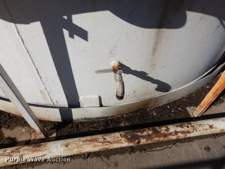 image for item DI8362 15,000 gallon used oil tank