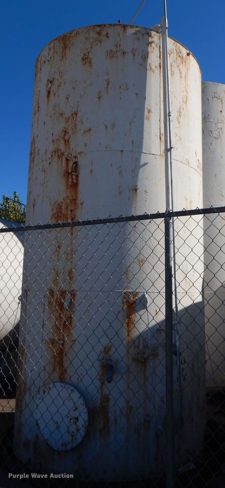 image for item DI8364 6,000 gallon used oil tank