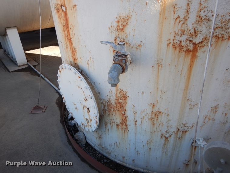 image for item DI8364 6,000 gallon used oil tank