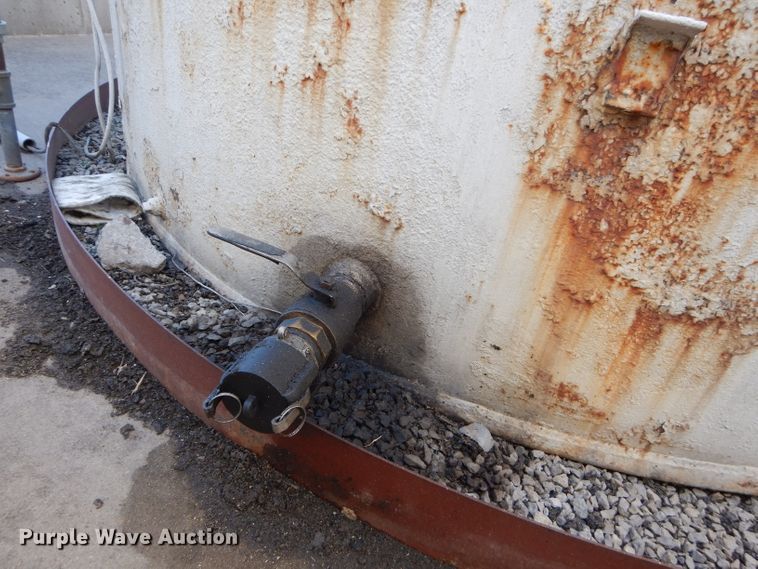 image for item DI8364 6,000 gallon used oil tank