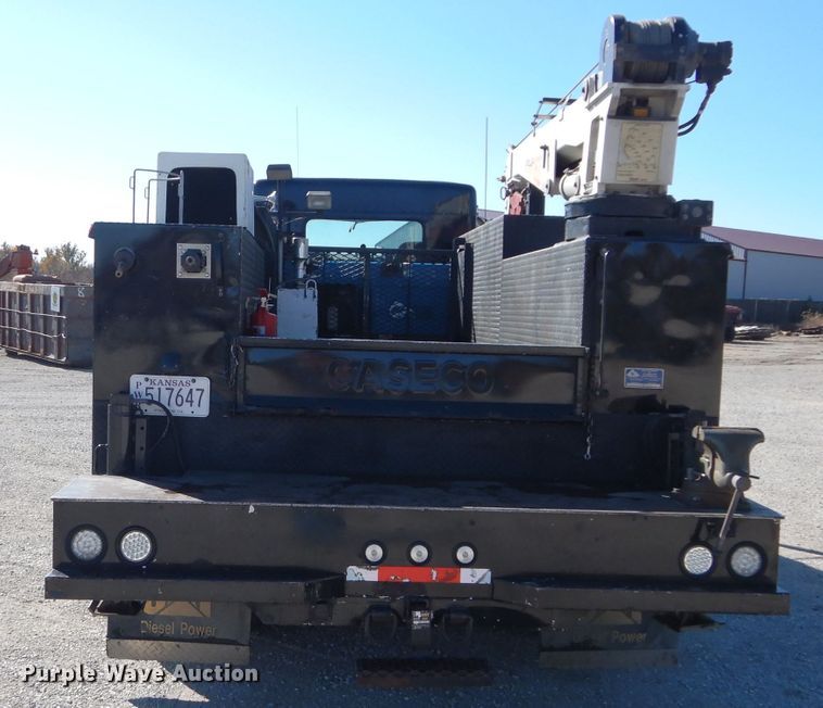 image for item DI8370 2004 Kenworth T300  service truck with crane