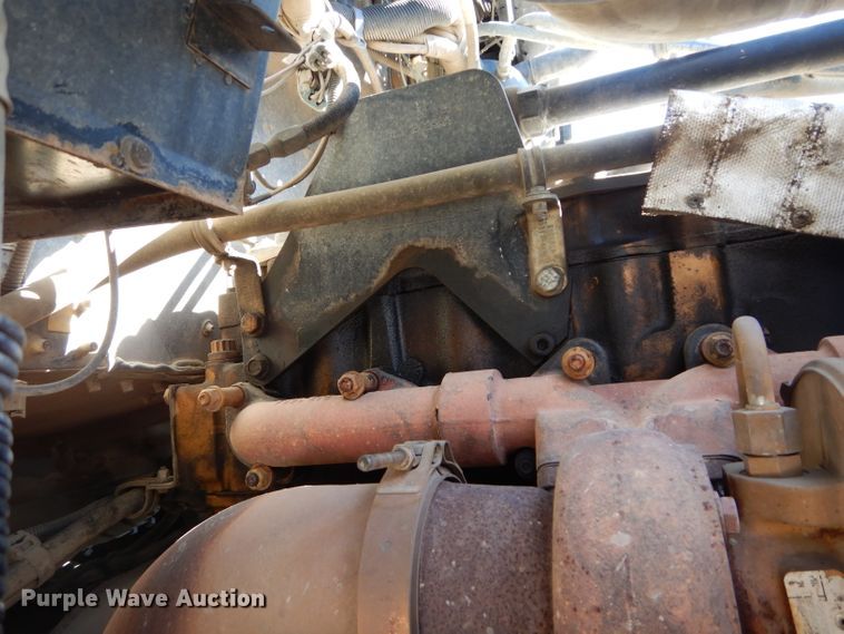 image for item DI8370 2004 Kenworth T300  service truck with crane