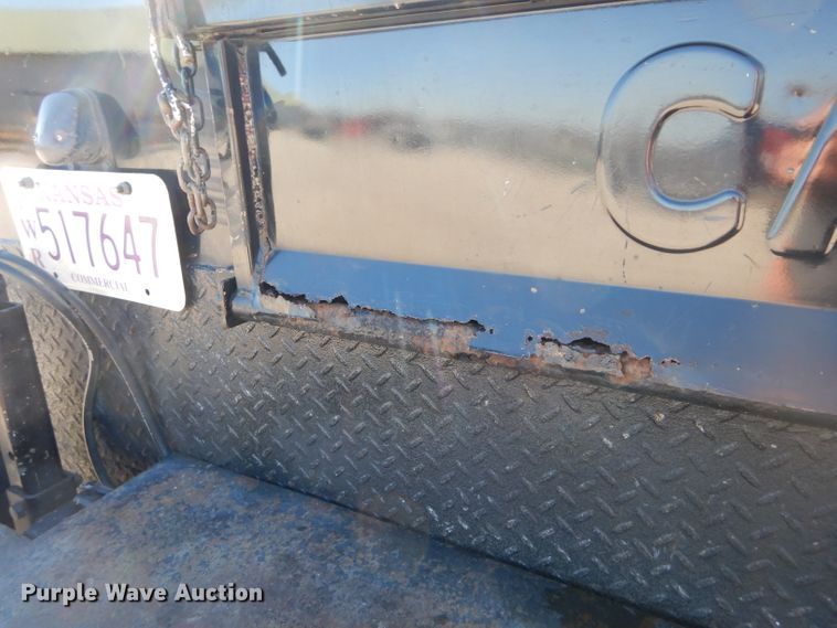 image for item DI8370 2004 Kenworth T300  service truck with crane