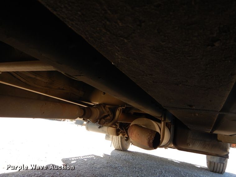 image for item DI8370 2004 Kenworth T300  service truck with crane