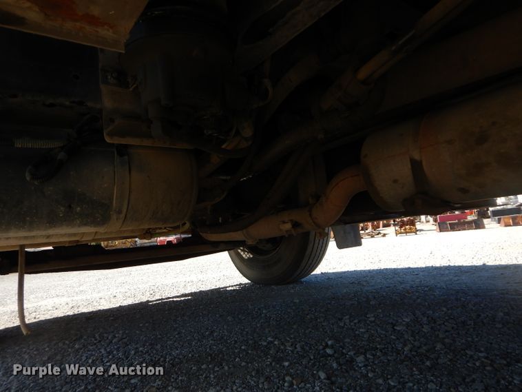 image for item DI8370 2004 Kenworth T300  service truck with crane