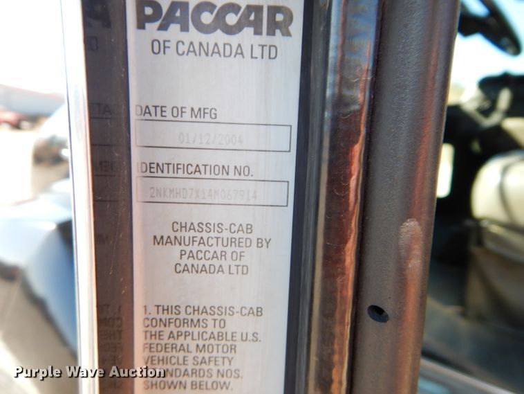 image for item DI8370 2004 Kenworth T300  service truck with crane