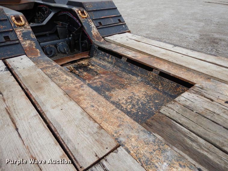 image for item DI8377 2013 Etnyre PRTN55TD3 lowboy equipment trailer