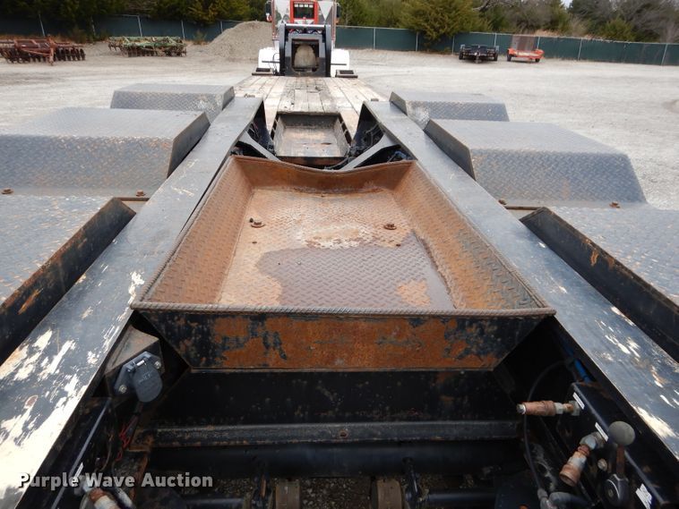 image for item DI8377 2013 Etnyre PRTN55TD3 lowboy equipment trailer