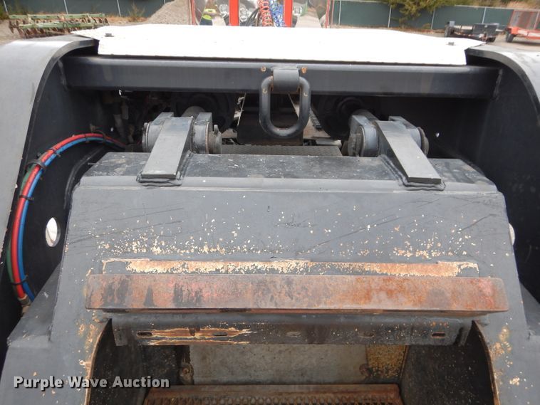 image for item DI8377 2013 Etnyre PRTN55TD3 lowboy equipment trailer