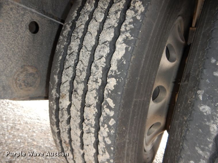 image for item DI8377 2013 Etnyre PRTN55TD3 lowboy equipment trailer