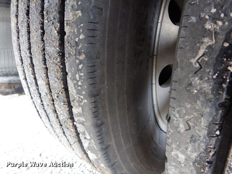 image for item DI8377 2013 Etnyre PRTN55TD3 lowboy equipment trailer