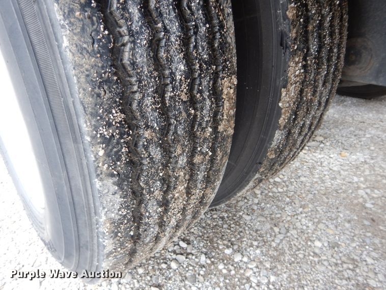 image for item DI8377 2013 Etnyre PRTN55TD3 lowboy equipment trailer