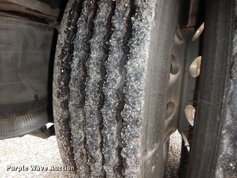 image for item DI8377 2013 Etnyre PRTN55TD3 lowboy equipment trailer