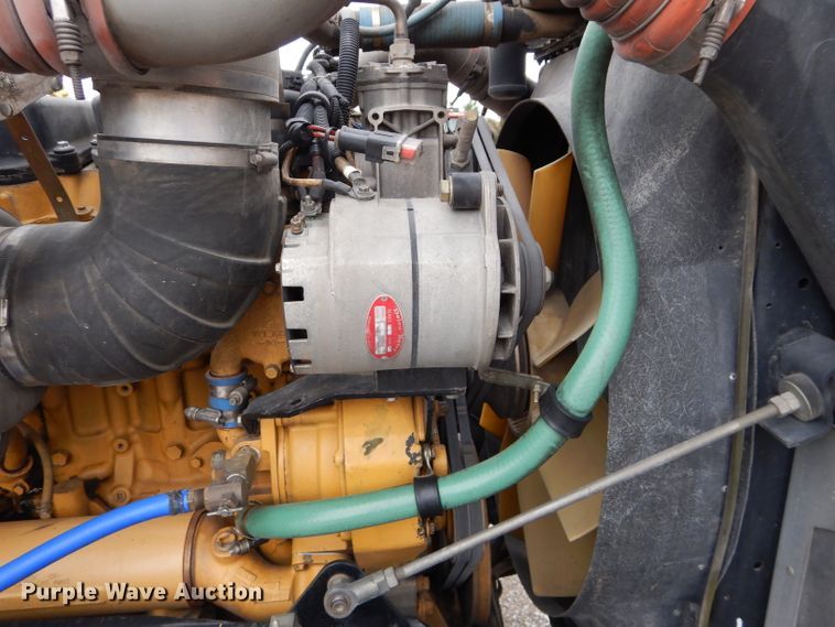 image for item DI8378 2003 Kenworth W900  semi truck